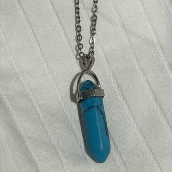 Turquoise Pendant Necklace - Picture 1 of 3
